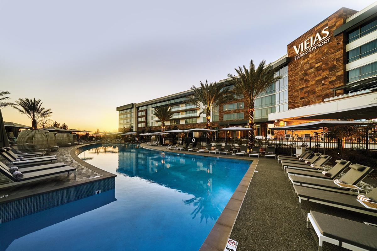 Viejas Casino  Willows Hotel